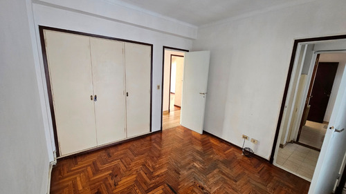 En Alquiler 24 Meses. Departamento De 4 Ambientes Con Baulera. Plaza Mitre.