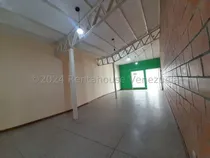 Comprar Dennymar, Alquila Amplio Local Comercial Con Estacionamiento, Area De Deposito Interno, A-a, Vig 24'7, Baño, Ofreciendote La Oportunidad De Facil Acceso, Zona Con Fluidez Peatonal Y Vehicular. Contact