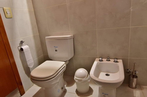 Imagen 8 de 14 de Moderno Departamento En Villa La Angostura