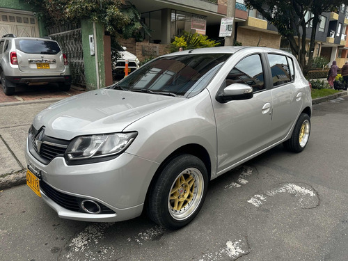 Renault Sandero 1.6 Intens / At