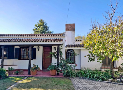 Alquiler Casa 4 Dormitorios Quebrada De Las Rosas Con Cochera