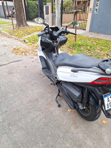 Kymco X-town 250i. Impecable. Incluye Baúl Trasero Y 3 Casco