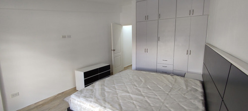 Imagen 8 de 16 de Vendo Hermosa Quinta En Colinas De Santa Mónica0424-2524093