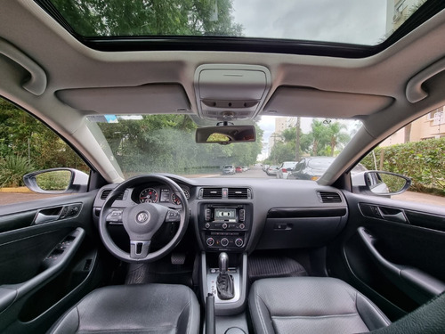 Imagem 11 de 20 de Volkswagen Jetta 2.0 Comfortline C/ Pacote Premium