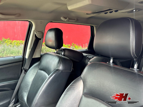 Dodge Journey 2.4 Sxt 7 Pasajeros Plus At
