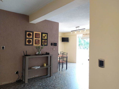 Imagen 6 de 19 de Venta Casa 279mts2 6h/3b/4pe Parque El Retiro 5184