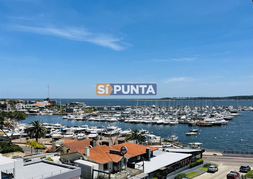 Venta Y Alquiler Temporario De Apartamento De Gran Metraje Con Tres Dormitorios Mas Dependencia De Servicio En Peninsula De Punta Del Este