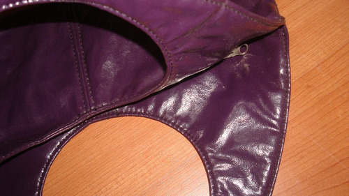 Cartera Chica Violeta De Cuerina Para Chicas Y/o Mujeres