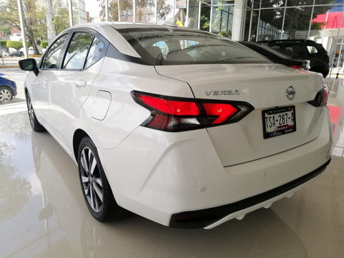 Imagen 6 de 15 de Nissan Versa Exclusive Ta 2020