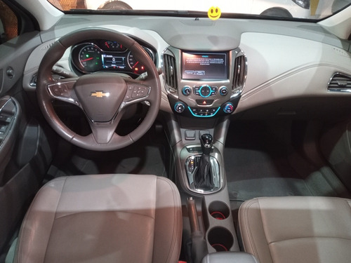 Imagem 8 de 13 de Chevrolet Cruze Sport 2017 1.4 Ltz Turbo Aut. 5p