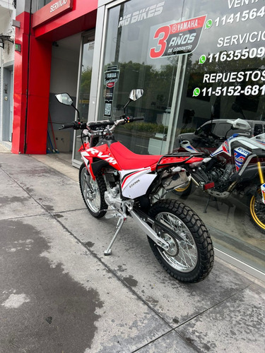 Rvm Cz 250 L 2025 0km