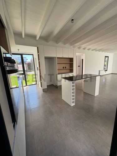 Casa En Venta En Callejón Privado - Vistalba - Luján De Cuyo - Id: 248236