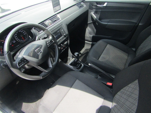 Imagen 10 de 14 de Seat Toledo Reference 1.6 Mt 171 D F