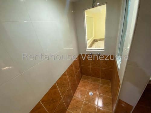 Fondo De Comercio En Venta Urb. Carrizal, Miranda. 25-7440 Yf