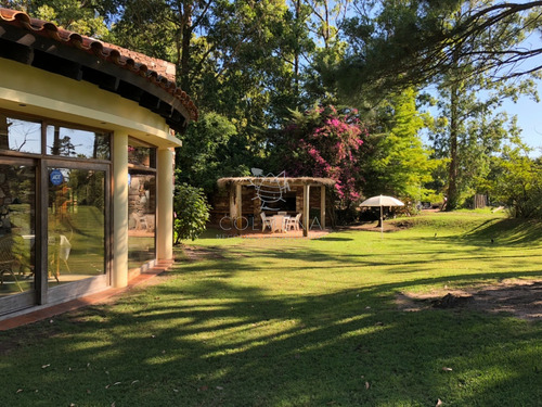Muy Buena Casa En Solanas A 2 Cuadras De La Playa