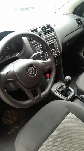 Volkswagen Vento 1.6 Confortline Mt