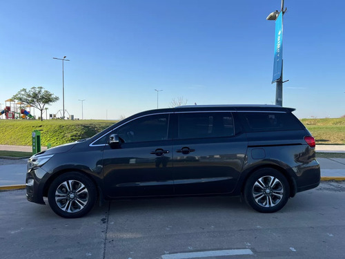 Kia Carnival 2.2 Crdi Premium