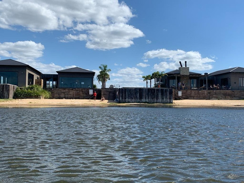 Lote En Barrio El Naudir Al Rio El Mejor!