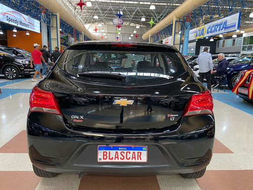 Chevrolet Onix 1.0 MPFI LT 8V