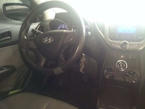 Hyundai Hb20s 2015 1.0 Comfort Plus Flex 4p
