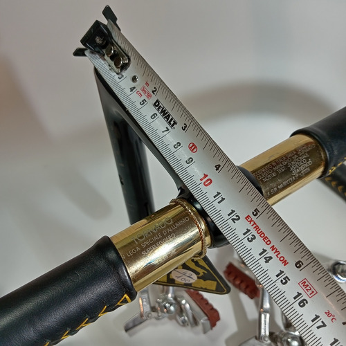 Manubrio Nos Itm Tornado 24k & Frenos Universal Campagnolo Negro