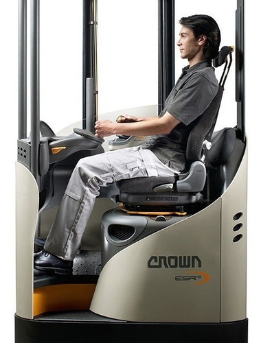 Autoelevador Elevador Retráctil Crown Esr5200 8.4mts 2013