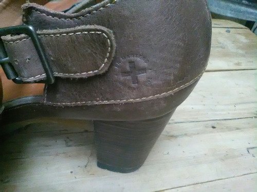 Zapatos, Sandalias Dama 41 - Dr Martens, Ecco, Clarks (Usado)