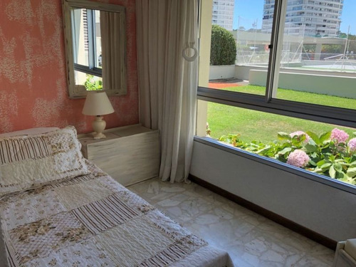 Venta De Apartamento 3 Dormitorios En Playa Mansa