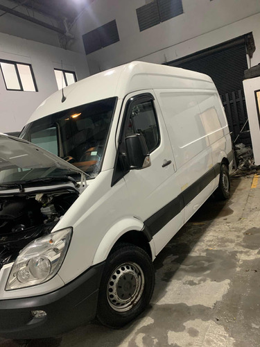 Mercedes-Benz Sprinter 2.1 415 Furgon 3665 150cv Te V2