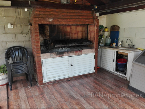 Imagen 12 de 14 de Venta Casa 5 Ambientes Piscina Parque Cochera Ituzaingo Nort