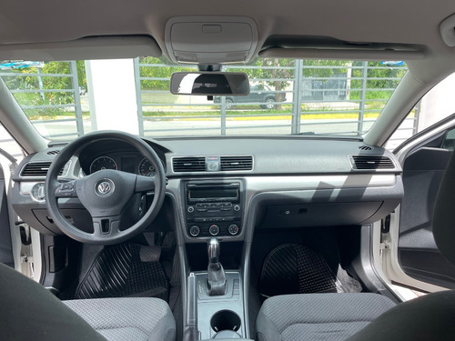 Imagen 6 de 10 de Passat 2013 Comfortline 2.5l 170hp Tt 6 Vel R 17