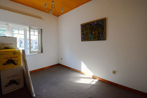 Venta Casa 2 Dormitorios - Lezica - Jardin