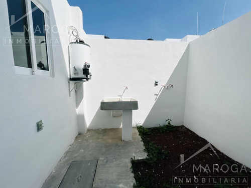 Imagen 6 de 16 de Casas De 4 Recámaras, Principal Con Vestidor Y Baño, Amplios Espacios