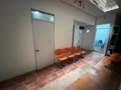 Edificio De Venta En Zona Colonial, Distrito Nacional