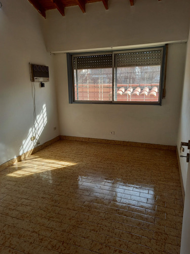 Alquiler Casa Florida + Jardin+ Parrilla+cochera+chalet