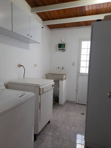 Imagen 10 de 17 de Venta Casa El Trigal 170mts. Angie Quintero 0414 4185517. Codigo 139742