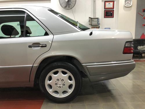 Mercedes-benz Clase E 2.0 E 200 Te 1995