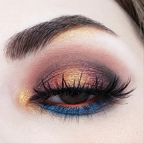 Paleta De Sombras Tonos Frios Crown Profesional Cp08