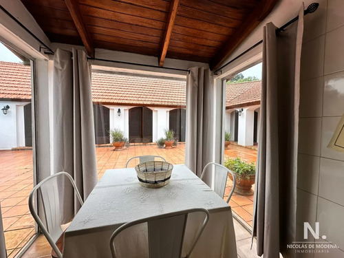 Vende Casa De 4 Dormitorios Con Piscina Y Gran Parque En Golf, Punta Del Este