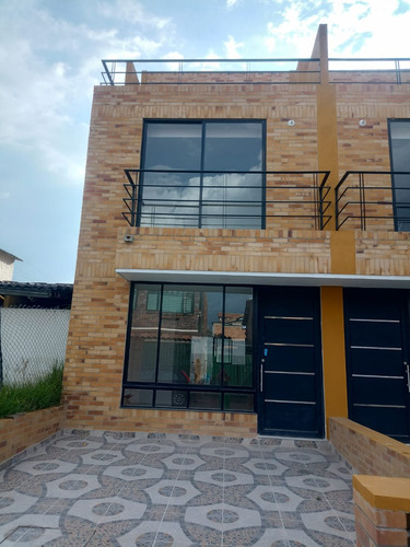 Vendo Casa Nueva Cota