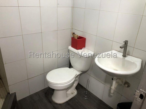 Rz Vende Tu Refugio Perfecto En La Ciudad Te Espera En Este Moderno Y Seguro Apartamento! Disfruta De La Comodidad Y La Tranquilidad En Un Solo Lugar. ¡contáctanos! 26-325 Jul7
