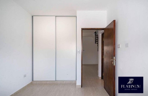 Venta Dúplex 4 Dormitorios Grand Bourg Con Cochera
