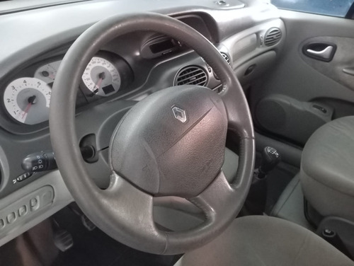 Renault Scenic 1.6 PRIVILÉGE 16V FLEX 4P MANUAL