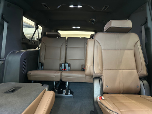 Chevrolet Suburban High Country