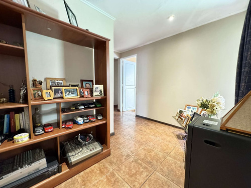 Casa En Venta, Gran Sitio En La Reina