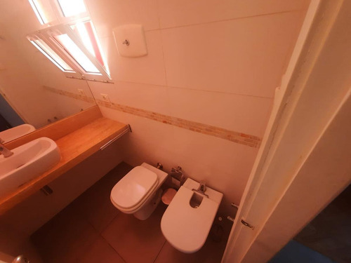 Apartamento Totalmente Amoblado De 1 Dorm- Parque Rodo