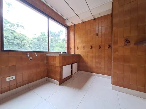 Apartamento En Arriendo En El Poblado. Cod A16277
