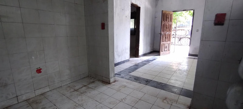 Casa De 4amb A Refaccionar En Venta Excelente Ubicacion Con Jardin