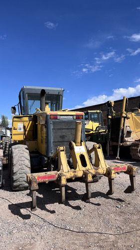 Motoniveladora Komatsu Gd655 Año 2004