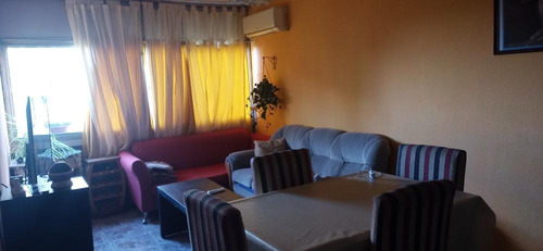 Departamento En Venta - 3 Dormitorios 1 Baño - 66mts2 - Villa Lugano